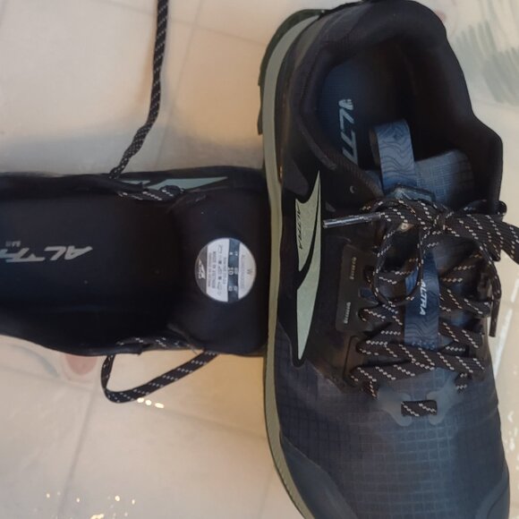 Altra lone Peak 8 Women size 10 - Picture 8 of 12